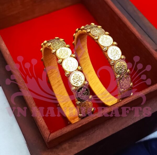 SILK THREAD BANGLES - HCB1018